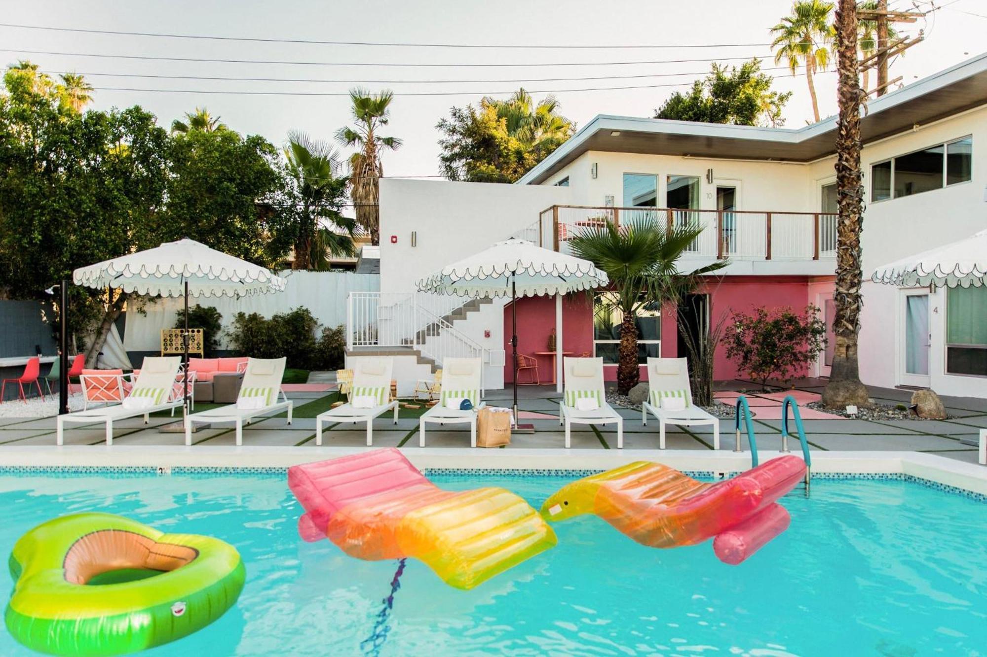 The Wesley Hotel By Avantstay Retro Spacious W Bbq Pool Spa ปาล์มสปริงส์ ภายนอก รูปภาพ