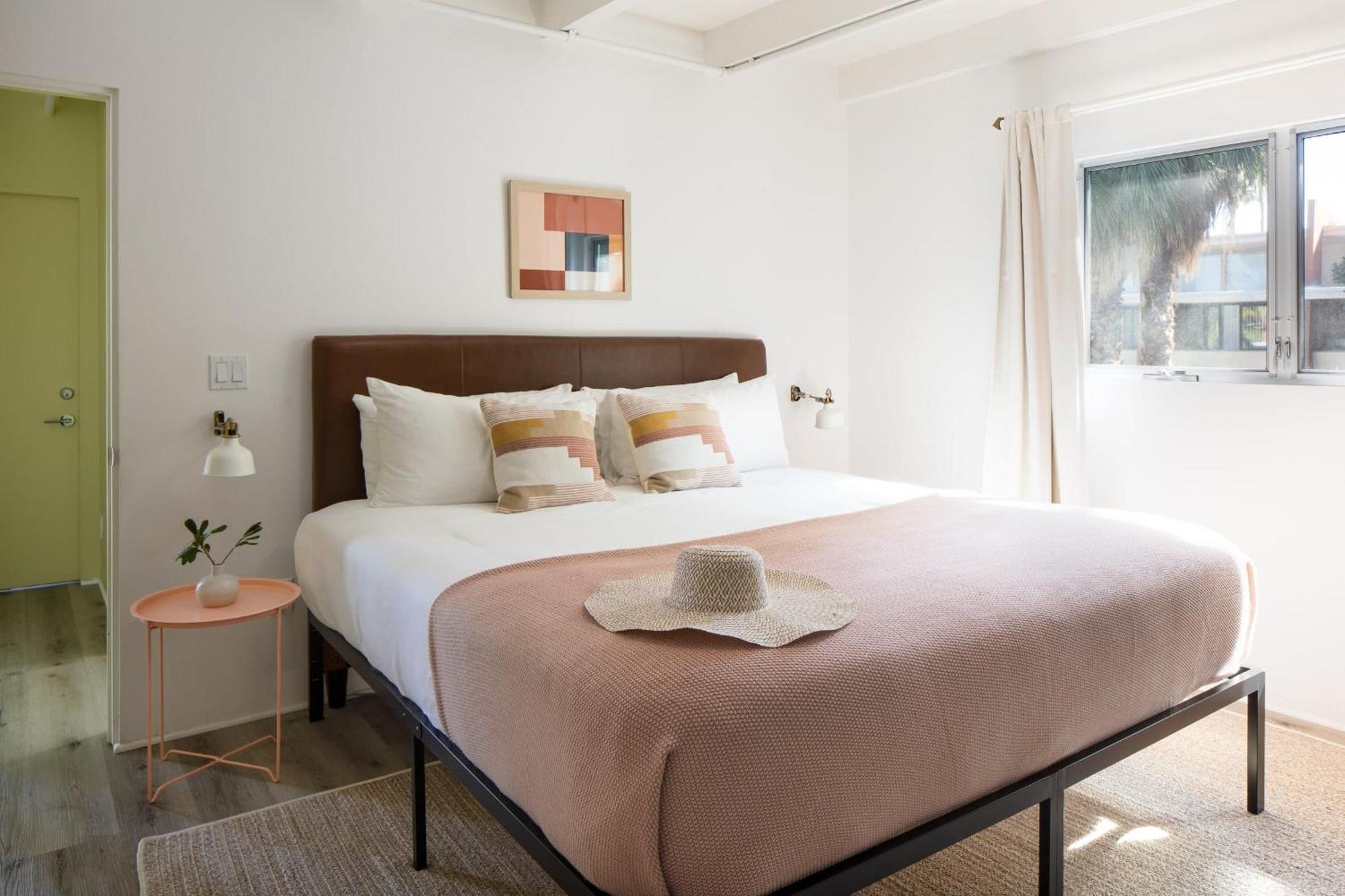The Wesley Hotel By Avantstay Retro Spacious W Bbq Pool Spa ปาล์มสปริงส์ ภายนอก รูปภาพ